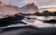 Roger-Care_Black-sand-Sunrise