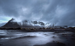 Linda-Marshall_The-Approaching-Storm: 19